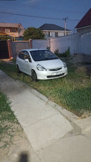 ош жугули: Honda Fit: 2003 г., 1.3 л, Автомат, Бензин, Хэтчбэк