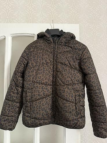 kurtka kisi: Leopar naxışlı qışlıq şişmə gödəkçə - Rəng: tünd qəhvəyi əsas, qara — 1
