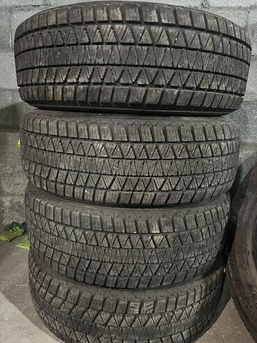 Шины: Шины 225 / 65 / R 17, Зима, Б/у, Комплект, Легковые, Япония, Bridgestone