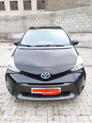 passazhirov v moskvu: Toyota Prius: 2017 г., 1.8 л, Гибрид