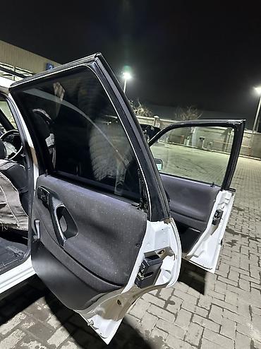 Volkswagen: Volkswagen Passat: 1995 г., 1.8 л, Механика, Бензин, Универсал — 10