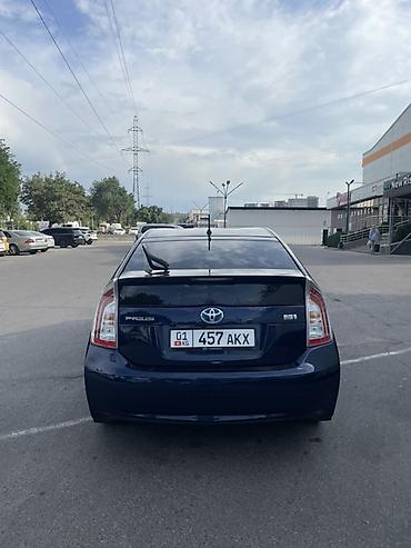 за неделю: Toyota Prius: 2015 г., 1.8 л, Автомат, Гибрид, Хэтчбэк — 8