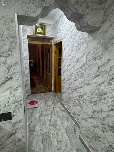 Uzunmüddətli kirayə evlər: Sumqayıt 16 ci mikrorayon Səda marketin yaxınlığında 4 otaq ev kirayə — 5