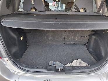 Honda: Honda Fit: 2002 г., 1.4 л, Механика, Бензин, Хэтчбэк — 8