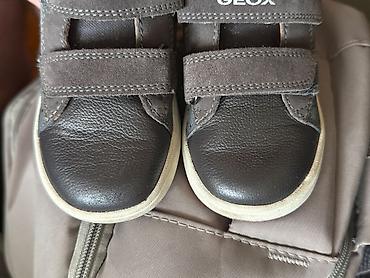 pepe jeans patike cena: GEOX cipelice za devojčice, veličina 25. Odlične, imaju nekih sitnih — 8
