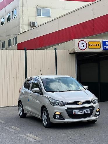 дешего: Chevrolet Spark: 2017 г., 1 л, Автомат, Бензин, Хэтчбэк — 2