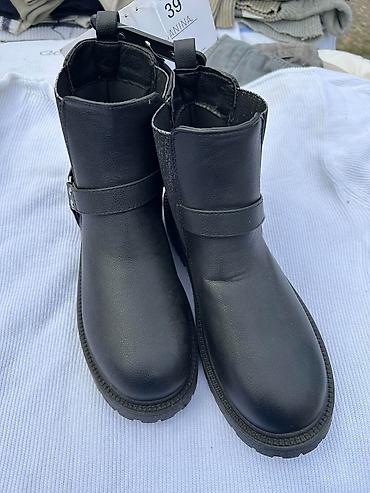ugg polovne: Crne ženske čizme JANINA, broj 39. - Model: gležnjače sa elastičnim — 1