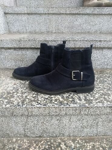 new balance full black: Ankle boots, Graceland, 39