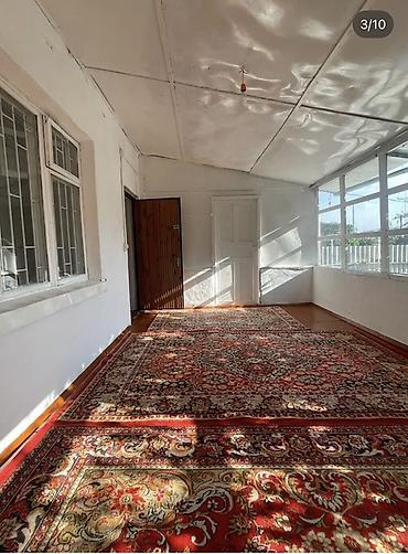 studio apartment: Продается дом с коммерческим помещением (магазин) на ул. Элебаева, 74 — 2