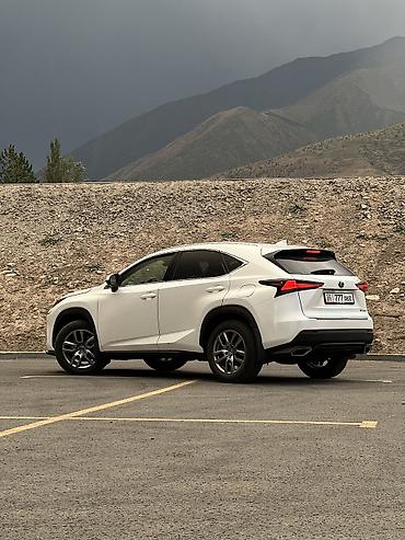 Lexus: Lexus NX: 2018 г., 2 л, Типтроник, Бензин, Кроссовер — 3