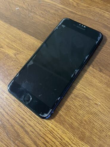 навушник айфон: IPhone 7 Plus, Б/у, 256 ГБ, Черный, Защитное стекло, 100 %