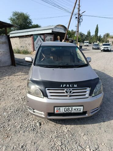 срочно срочно продам машину: Toyota Ipsum: 2001 г., 2.4 л, Автоматтык, Газ, Вэн/Минивэн