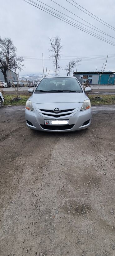 Toyota: Toyota Yaris: 2007 г., 1.5 л, Автомат, Бензин, Седан