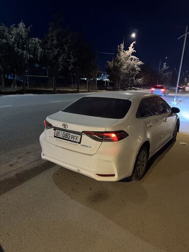 Toyota: Toyota Corolla: 2019 г., 1.2 л, Вариатор, Бензин, Седан — 4