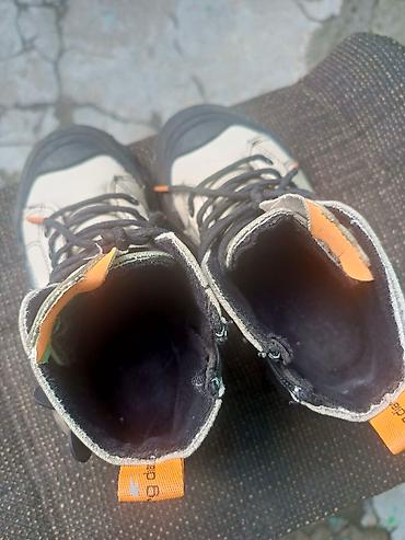 Детская обувь: Продам детскую обувь и куртки. размеры на фото. Состояние как новое — 9