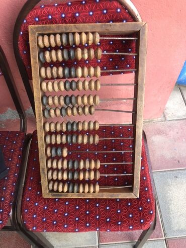 Xəritələr: Taxta sayğac (abaka) - Material: möhkəm taxta çərçivə, metal oxlar