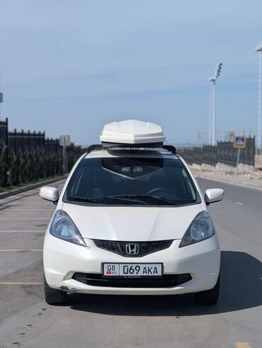 кузов на савок: Honda Jazz: 2008 г., 1.4 л, Автомат, Бензин, Хэтчбэк