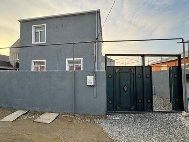 Həyət evləri və villaların satışı: Ramana qəs. 3 otaqlı, 130 kv. m, Kredit var, Yeni təmirli