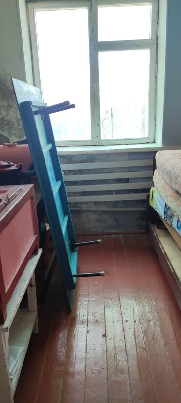 квартира в ысык куле: 3 комнаты, 200 м², 106 серия, 1 этаж, Старый ремонт