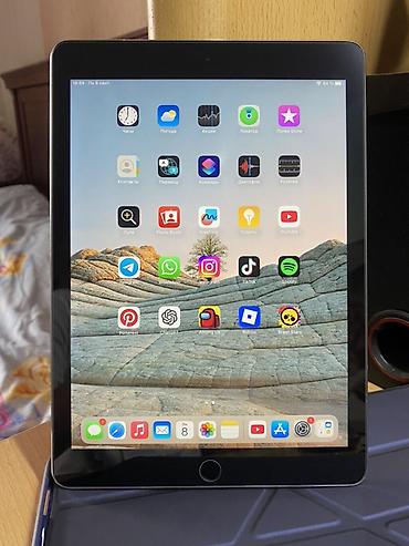 Планшеты: Планшет, Apple, память 32 ГБ, 10" - 11", Wi-Fi, Б/у, Классический цвет - Серый — 11