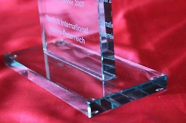 Ostali predmeti za umetnost i kolekcionarstvo: STAKLENA PLAKETA CLUB 2000, MARRIOTT, AUSTRIJA 2007. | Staklena — 8