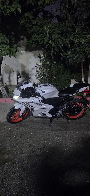 Yamaha - R15 V4, 150 sm3, 20400 km