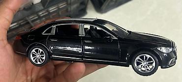 Oyuncaq nəqliyyat: Məhsul: Mercedes‑Benz C‑Class sedan metal model avtomobil (masaüstü — 10