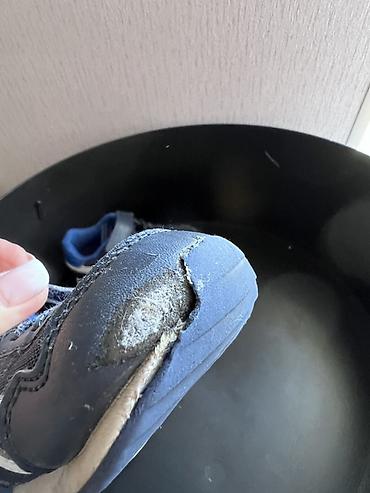 Детская обувь: Детские зимние ботинки Clarks, темно‑синие, на меху.э Забирать в 12 — 11