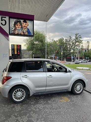 машина ист: Toyota Ist: 2003 г., 1.3 л, Автомат, Бензин, Хэтчбэк — 2