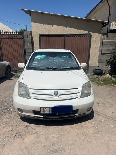 тайота истема: Toyota ist: 2004 г., 1.3 л, Автомат, Бензин, Хэтчбэк