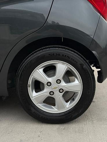 Chevrolet: Chevrolet Spark: 2019 г., 1 л, Вариатор, Бензин, Хэтчбэк — 8