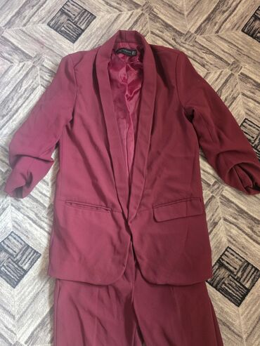 Вечерние платья: Сезон корпоративных вечеринок начался в связи с этим распродают свои — 6