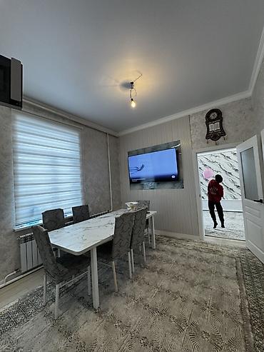 Продажа коттеджей и домов: Продаётся комплект для столовой/гостиной: - Обеденный стол — 1