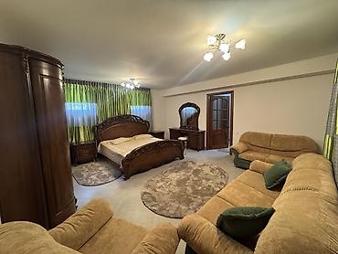 Продажа коттеджей и домов: 5 комнат, 200 м², 3 соток, Чолпон-Ата, Собственник — 11