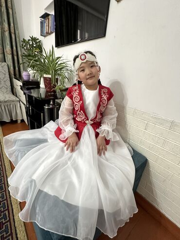 прокат платьев для детей: На прокат или продажа национальная платья,полный комплект за прокат