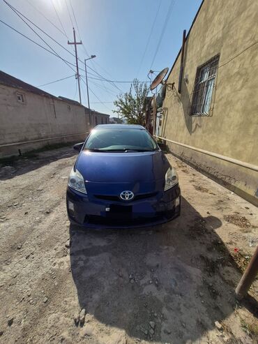 авто азербайджан: Toyota Prius: 1.8 л | 2010 г. Седан
