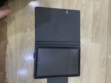 samsung tab 3 7 0: IDino planşet + örtük - Brend: iDino (örtük üzərində loqo) - Ekran