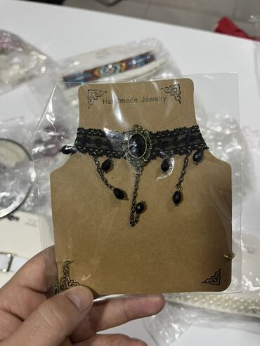 Bijuteriya dəstləri: Qadın aksesuarları seti – müxtəlif qolbaq və zəncirlər - Klassik inci — 25