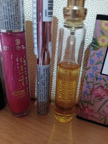 patike baletanke: Set kozmetike i parfemskih miniatura + neseser Sadržaj: - Gucci Flora — 4