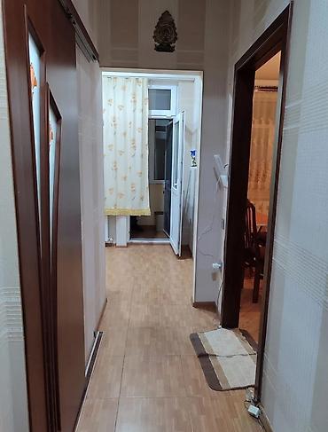 Аренда квартир: Ev Masazırda Qurtuluş 93 də yerləşir. 6 mərtəbəli binanın 5 ci — 3