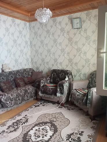 Həyət evləri və villaların satışı: Satılır: həyət evi - Tikili: 1 mərtəbəli, bütöv birmərtəbə plan — 12