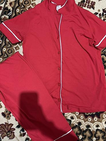 qadin sumkasi: Qadın pijama dəsti - Rəng: tünd qırmızı (ağ kant detalları ilə) - — 1