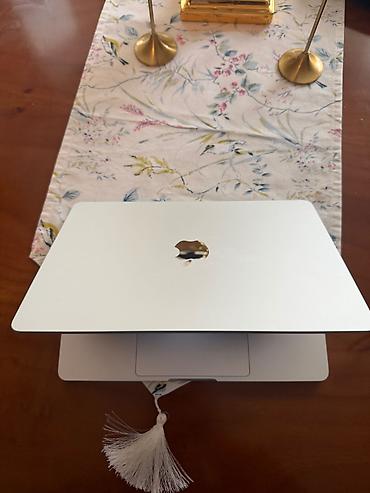 Ноутбуки и аксессуары: Macbook Air 13.6 - 512 Gb M3 Noqte,ciziq yoxdur, yeniden sechilmir — 4