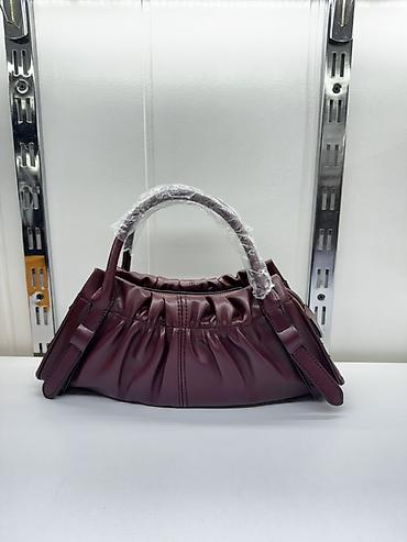 мужские кожаные барсетки бишкек: Классическая сумка, Marc Jacobs, Материал: Экокожа, Застежка на молнии, Женские, Новый — 3