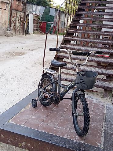 3 tekerli velosiped type 1: Uşaq üçün velosiped satılır. Şəkillərdə göründüyü kimi, velosiped — 8