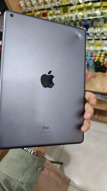 apple notebook qiymetleri: İpad 9 2021 64 yadaş 60 fps pubg hd 60 uşağ telfonudur bacaca əziyi