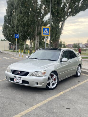хонда црв 1: Toyota Altezza: 1999 г., 2 л, Автоматические, Бензин, Седан