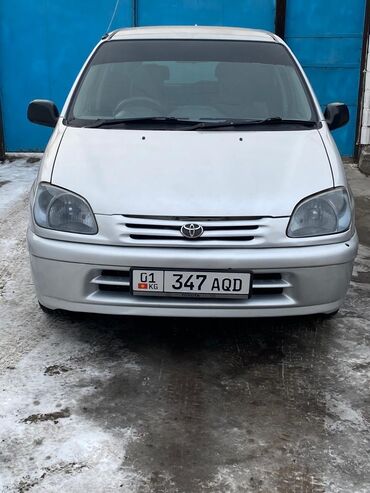 Toyota: Toyota Raum: 1997 г., 1.5 л, Автомат, Бензин, Седан