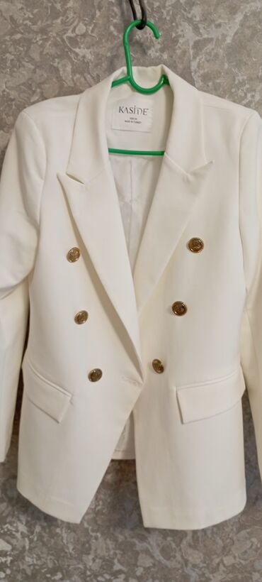 пиджак белый: Пиджак, Классическая модель, Турция, M (EU 38), L (EU 40)