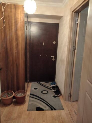 Uzunmüddətli kirayə mənzillər: Mənzil kirayə verilir. 2 otaq 9.5 mər. 55 kv. Seherin merkezinde — 9